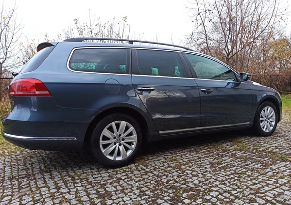 Volkswagen Passat cena 34400 przebieg: 274000, rok produkcji 2012 z Siewierz małe 407